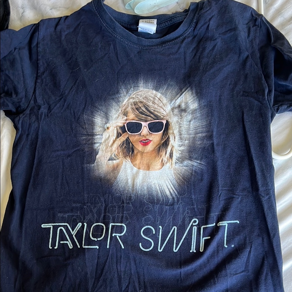 1989 Taylor Swift Graphic T-Shirt